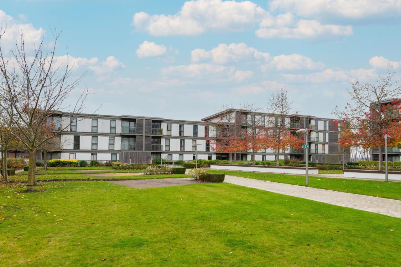 The Vizion Serviced Apartments From Pincott Properties - Free Parking, Private Balcony, And Wifi Milton Keynes Exterior foto